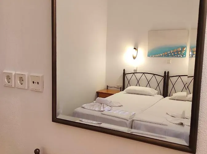 Chrouso Apartahotel 4*