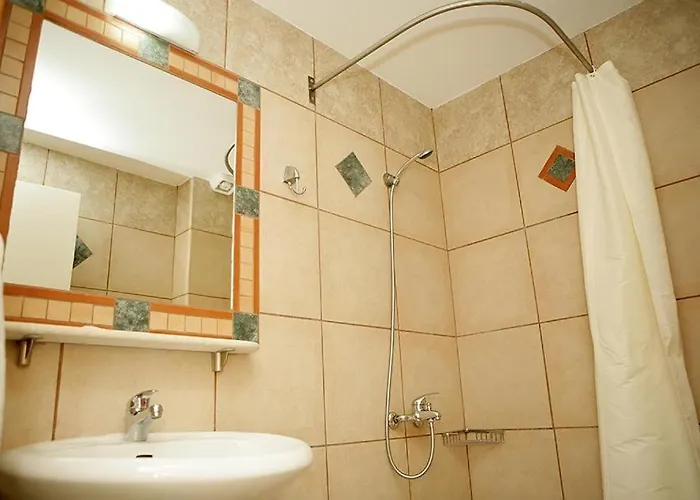 Chrouso Ξενοδοχείο με διαμερίσματα 4*
