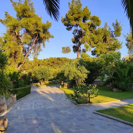 Chrouso Apart-hotel 4*