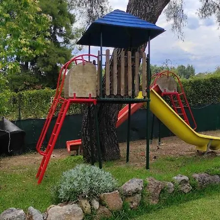 Chrouso Aparthotel *